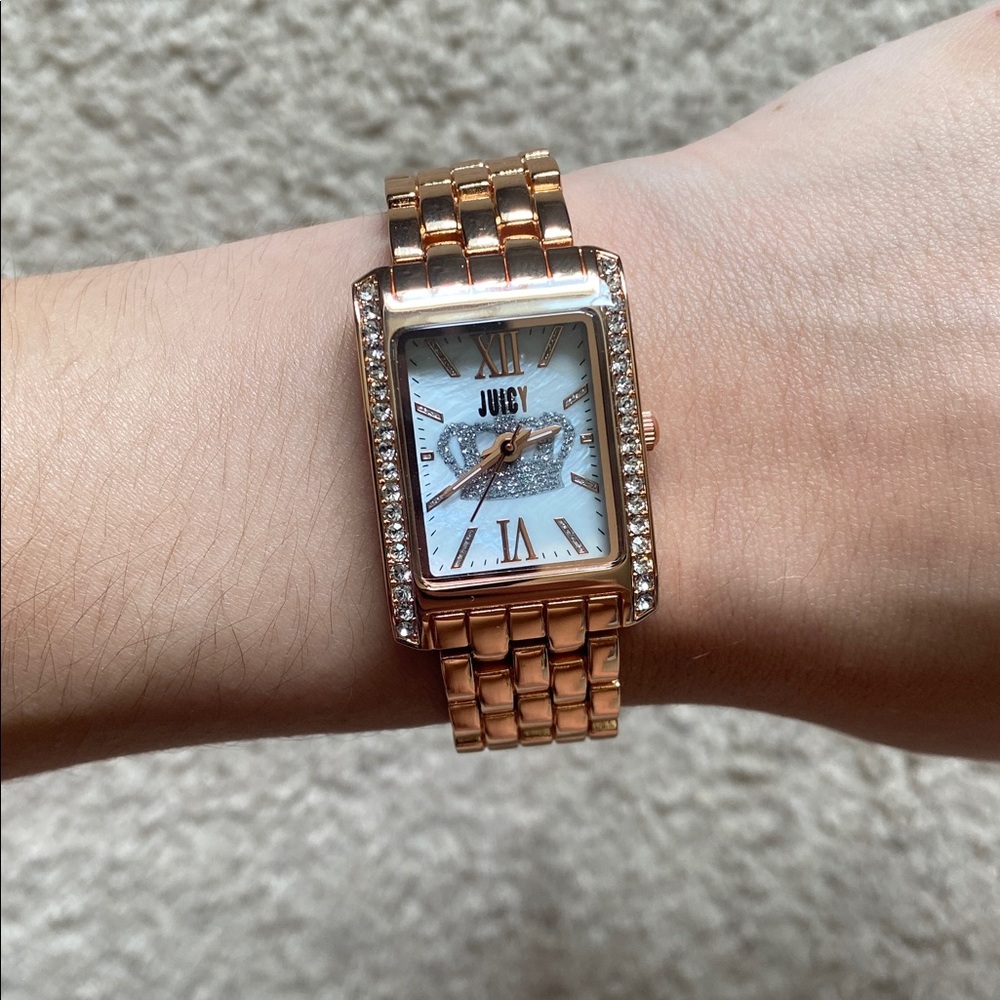 New In Box Working Beautiful Juicy Couture Rose Gold Watch With Rhinestones - Picture 8 of 8